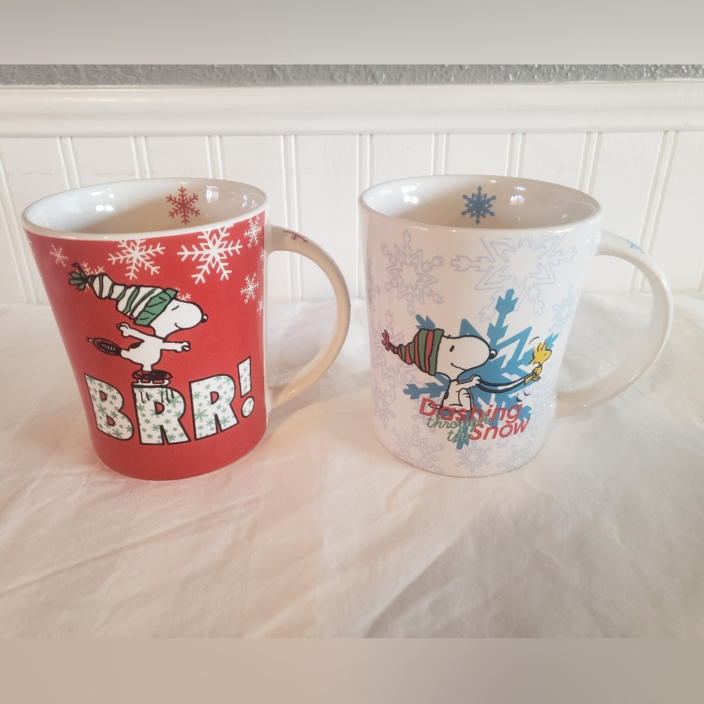 Peanuts Snoopy Christmas Mugs - Set of 2